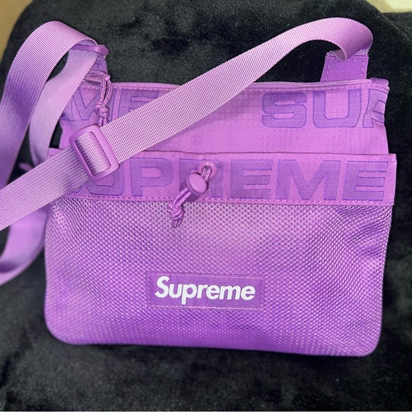 Supreme messenger bag -  NEW - Picture 3 of 4